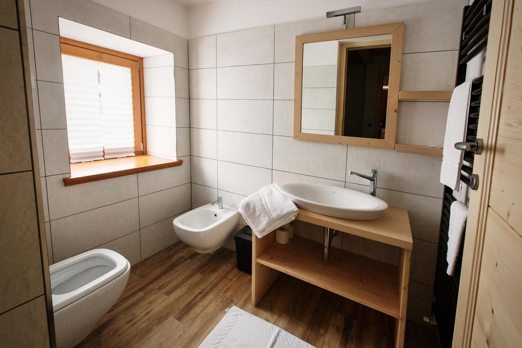La Marmote Albergo Diffuso Di Paluzza Ronc Rum bild