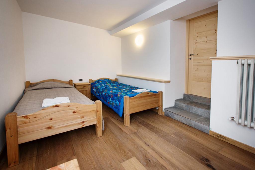 La Marmote Albergo Diffuso Di Paluzza Ronc Rum bild