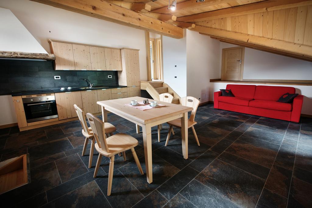 La Marmote Albergo Diffuso Di Paluzza Ronc Rum bild